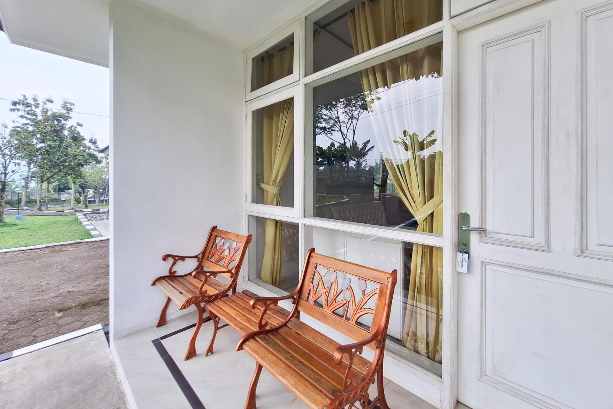 Reddoorz Resort At Tridaya Cisarua Puncak المظهر الخارجي الصورة