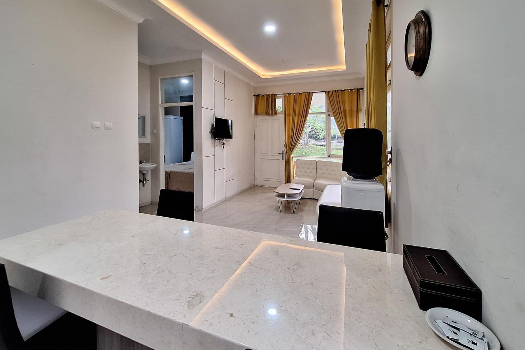 Reddoorz Resort At Tridaya Cisarua Puncak المظهر الخارجي الصورة