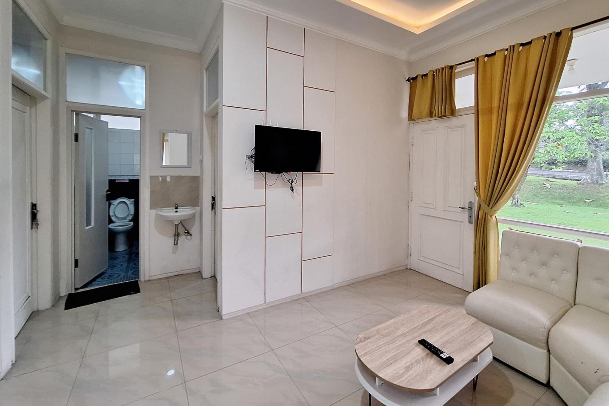 Reddoorz Resort At Tridaya Cisarua Puncak المظهر الخارجي الصورة