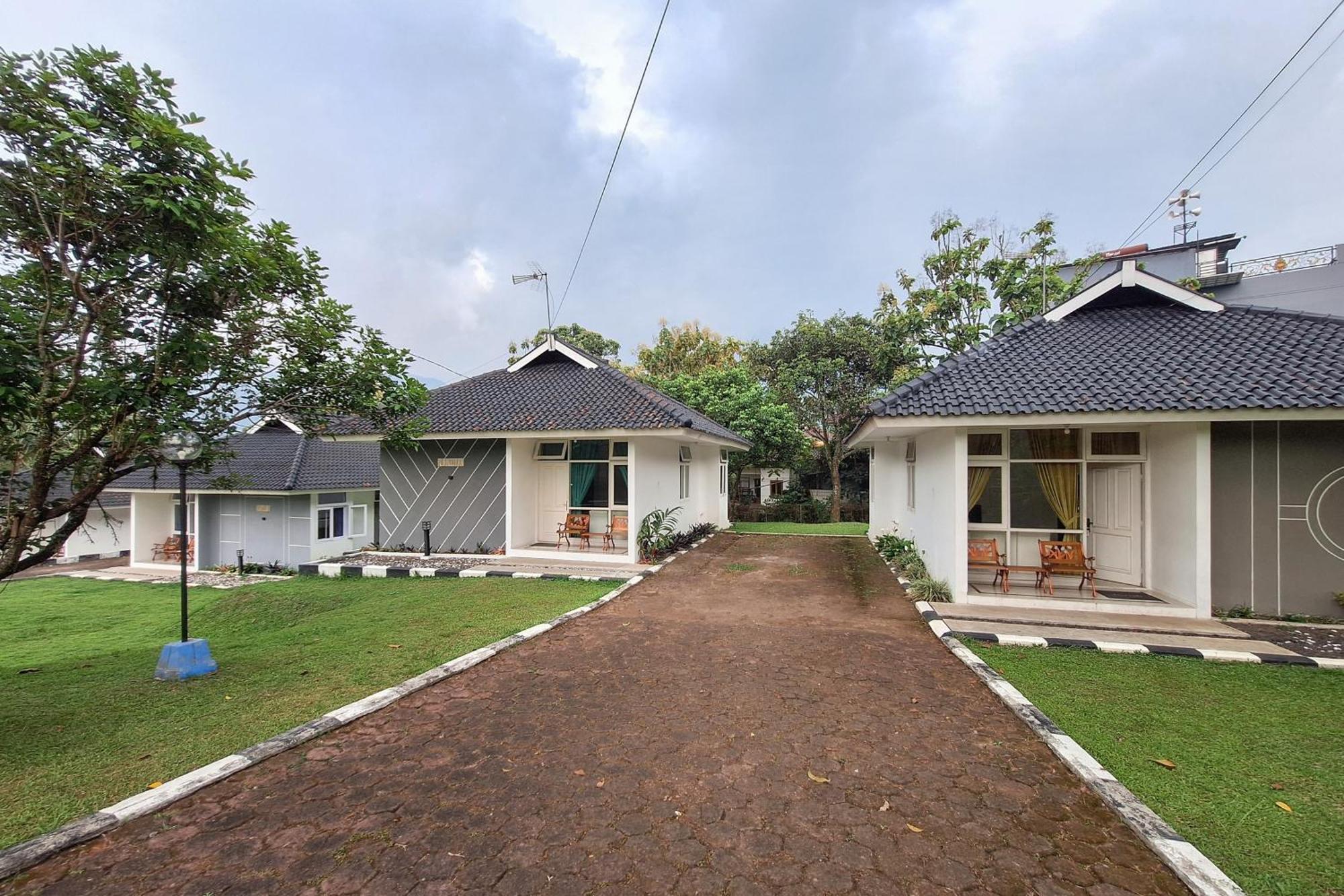 Reddoorz Resort At Tridaya Cisarua Puncak المظهر الخارجي الصورة