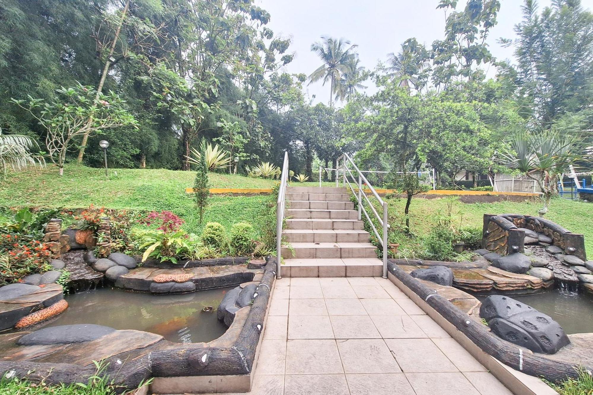 Reddoorz Resort At Tridaya Cisarua Puncak المظهر الخارجي الصورة